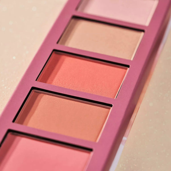 PALETTE PEACHY BLOSSOM FAJ & HIGHLIGHTER essence