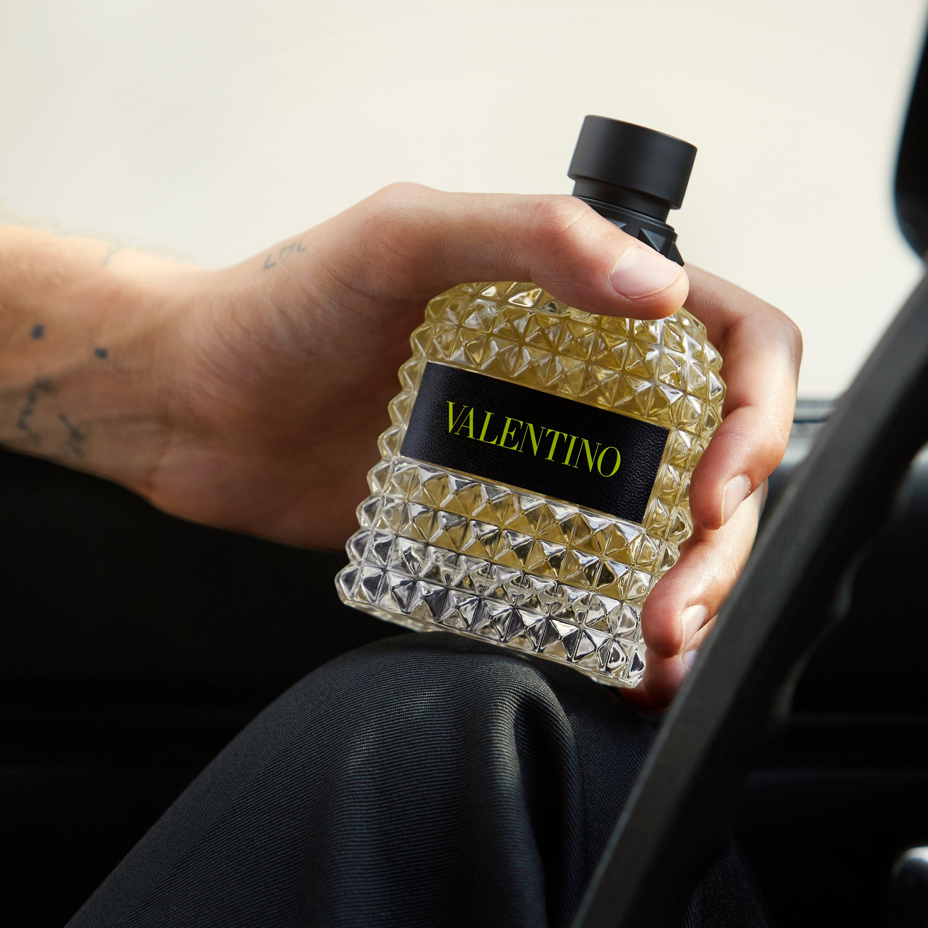 VALENTINO Uomo Born In Roma Yellow Dream
