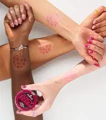 BAUME TEINTE LEVRES & JOUES JUICY BERRY ESSENCE essence