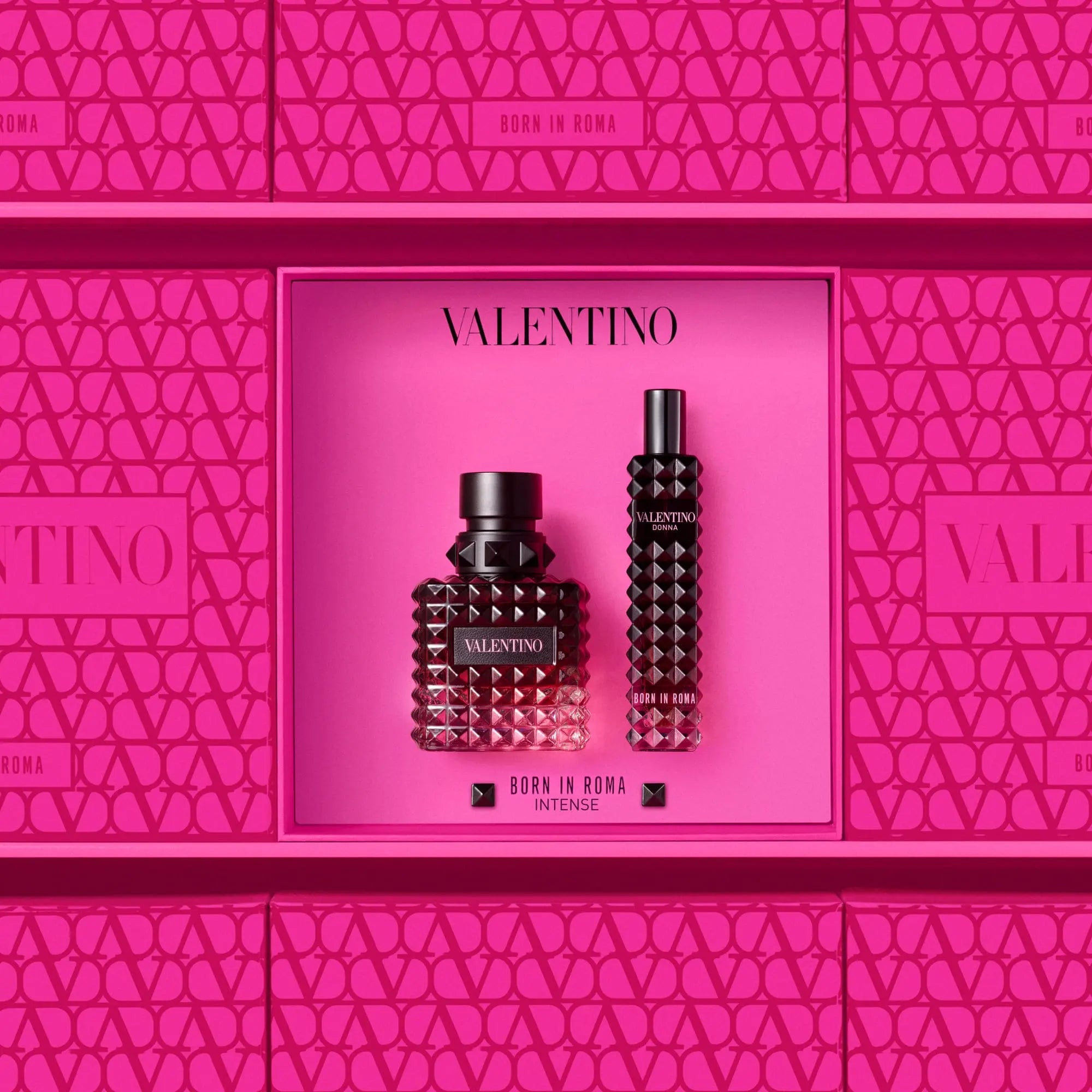 COFFRET BORN IN ROMA DONNA INTENSE ÉDITION POUR LES FÊTES Valentino