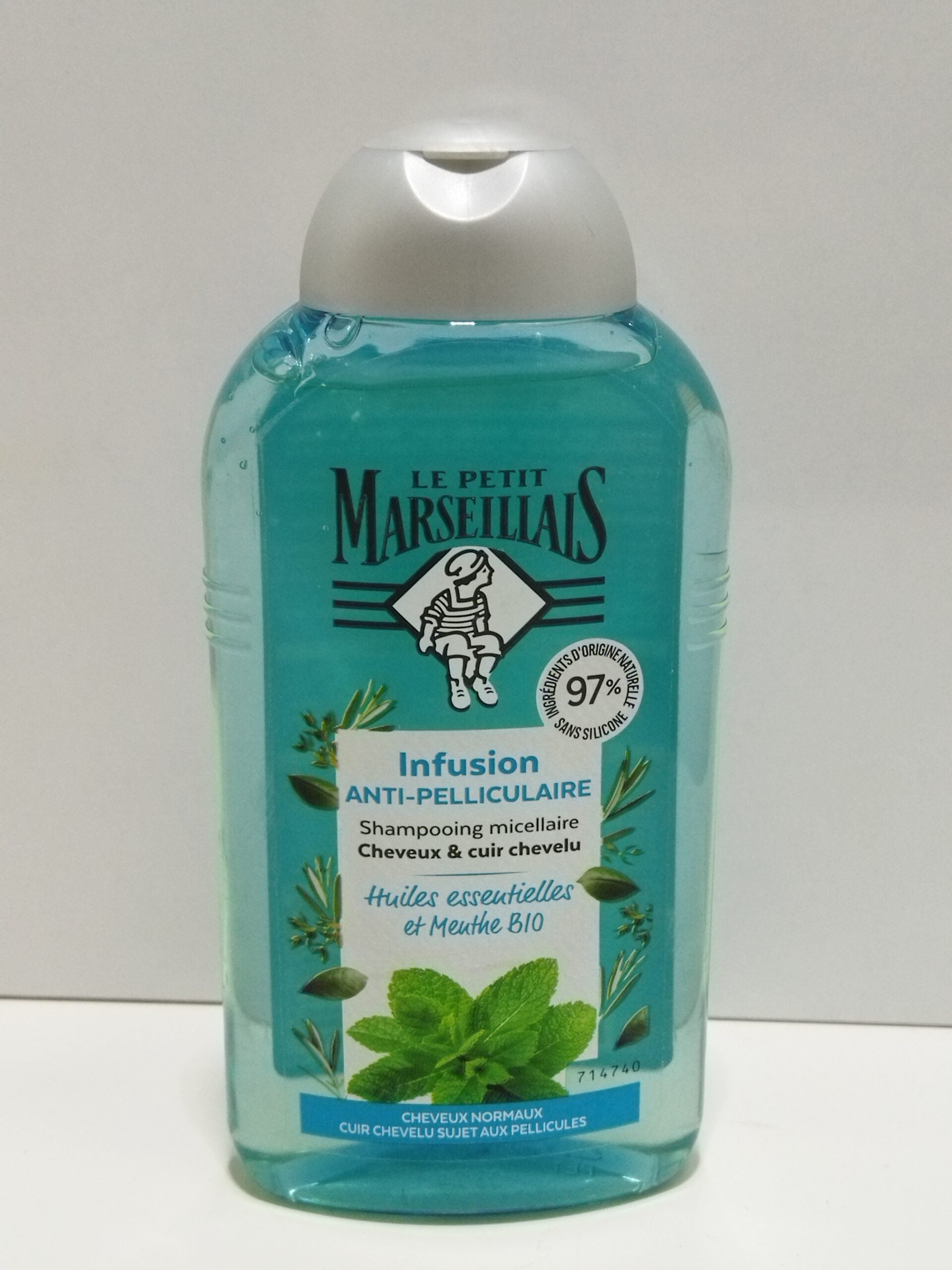 SHAMPOOING INFUSION ANTIPELLICULAIRE HUILES ESSENTIELLES ET MENTHE BIO 250ML