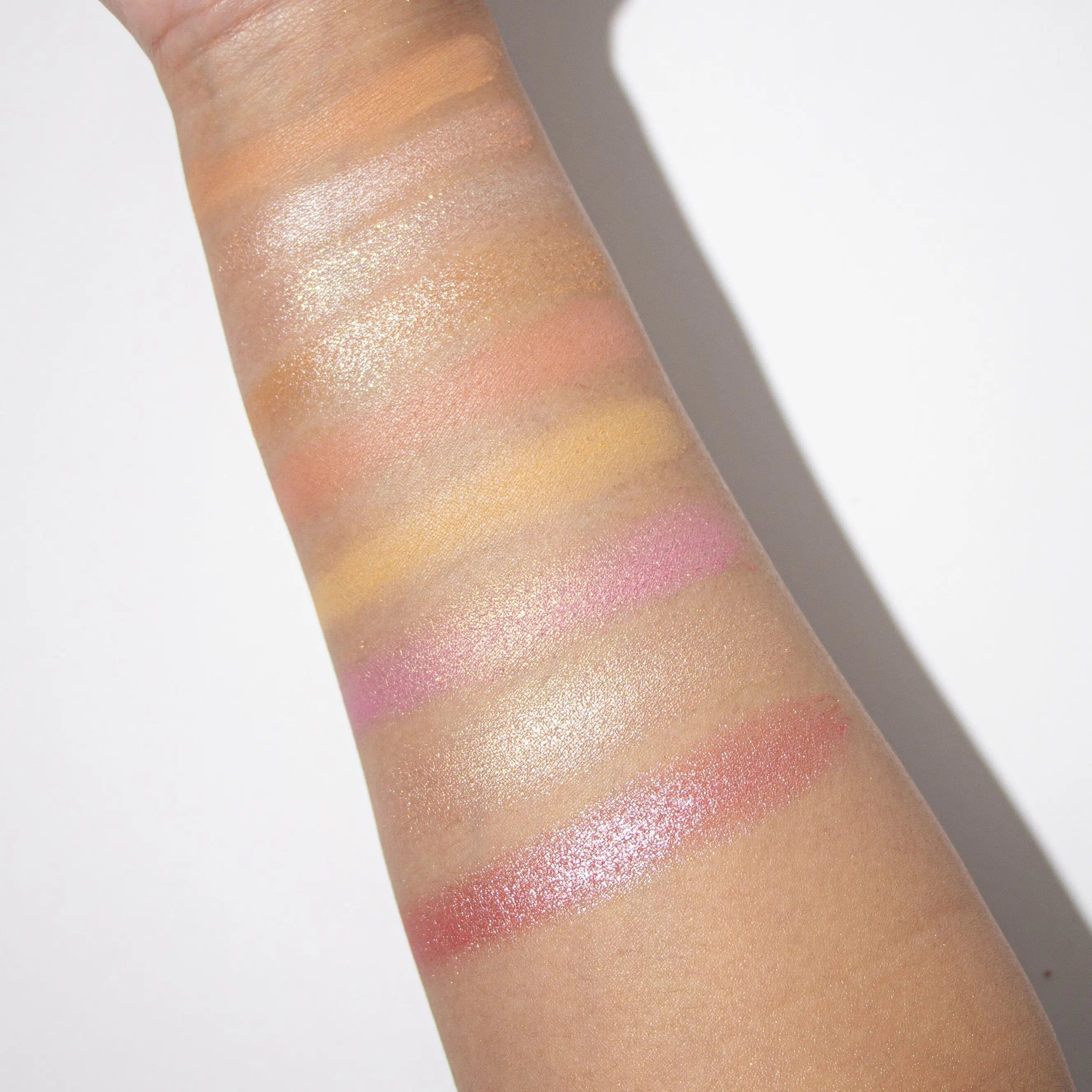 Revolution Forever Flawless Regal Romance Shadow Palette Revolution